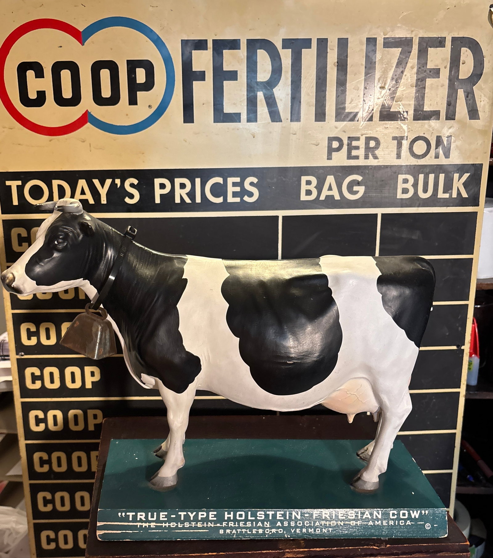 1940s 50s Holstein-Friesian Store Display Model (1 of 9)