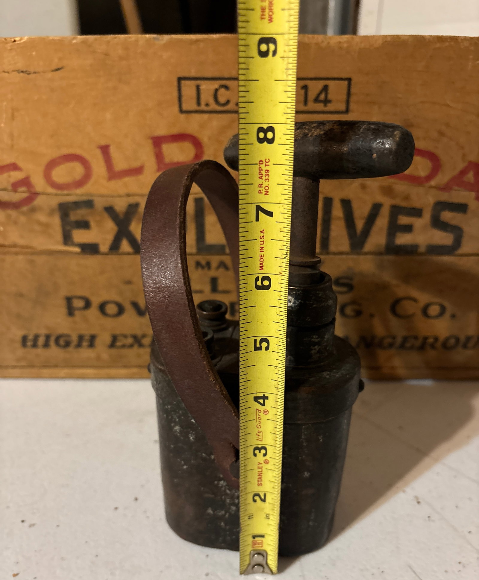 WW2 10 Cap Blasting Machine Hercules Powder Co. - 7