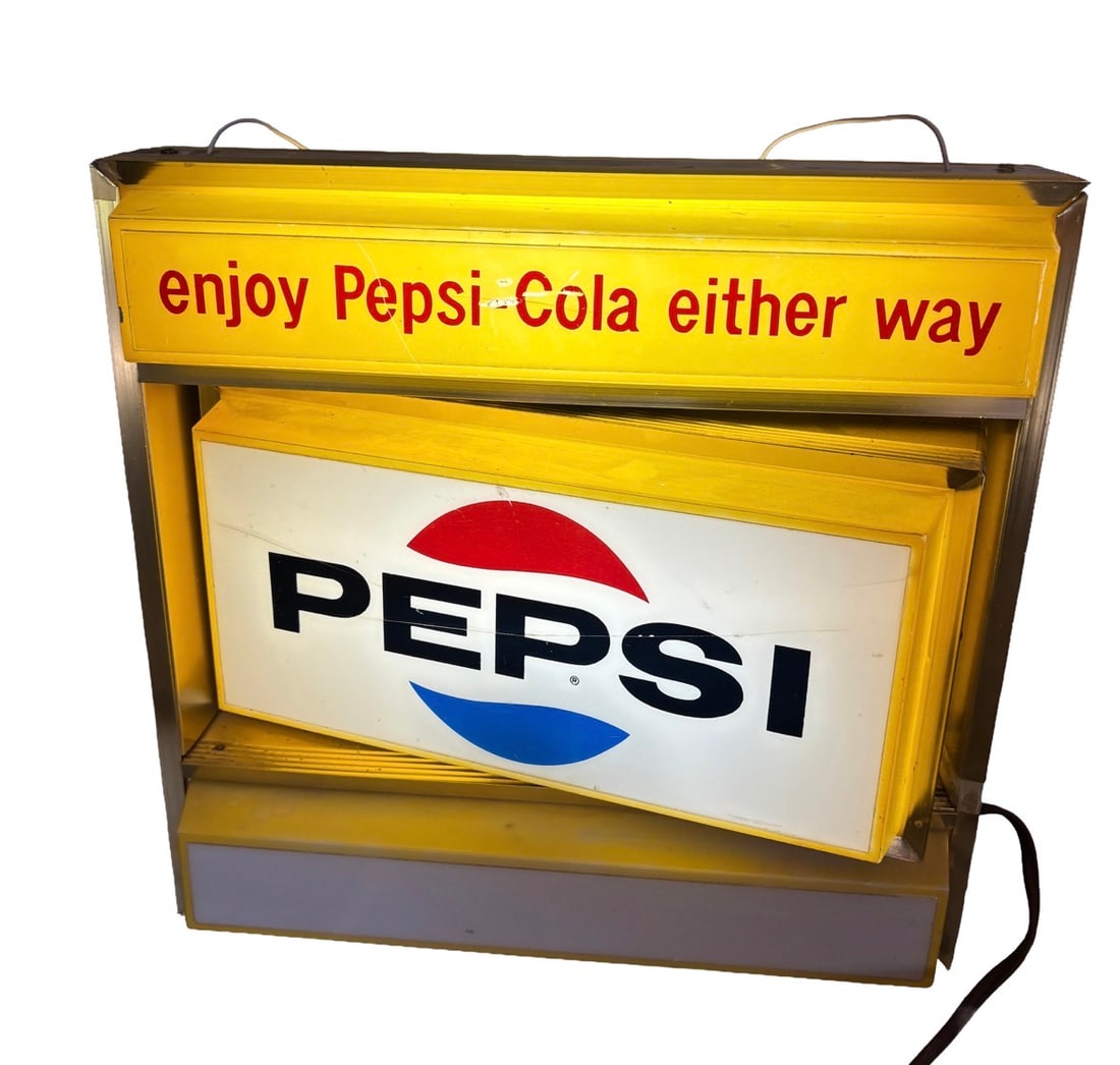 Vintage 1970s Pepsi-Cola Illuminated Rotating Diner/Store Display sign (1 of 2)