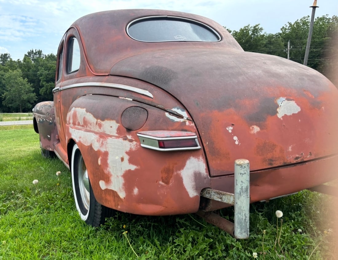 1946 car - 4