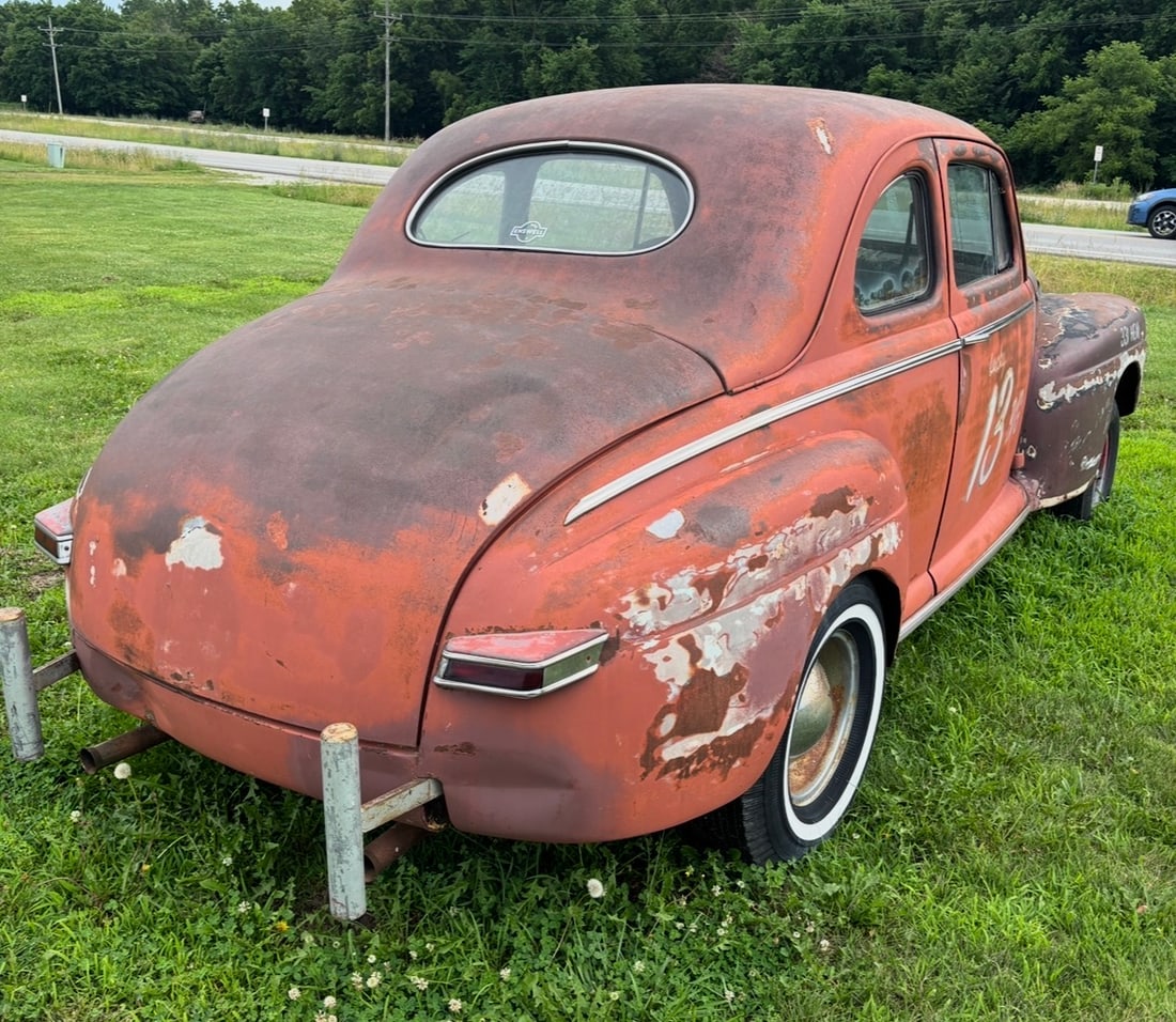 1946 car - 5