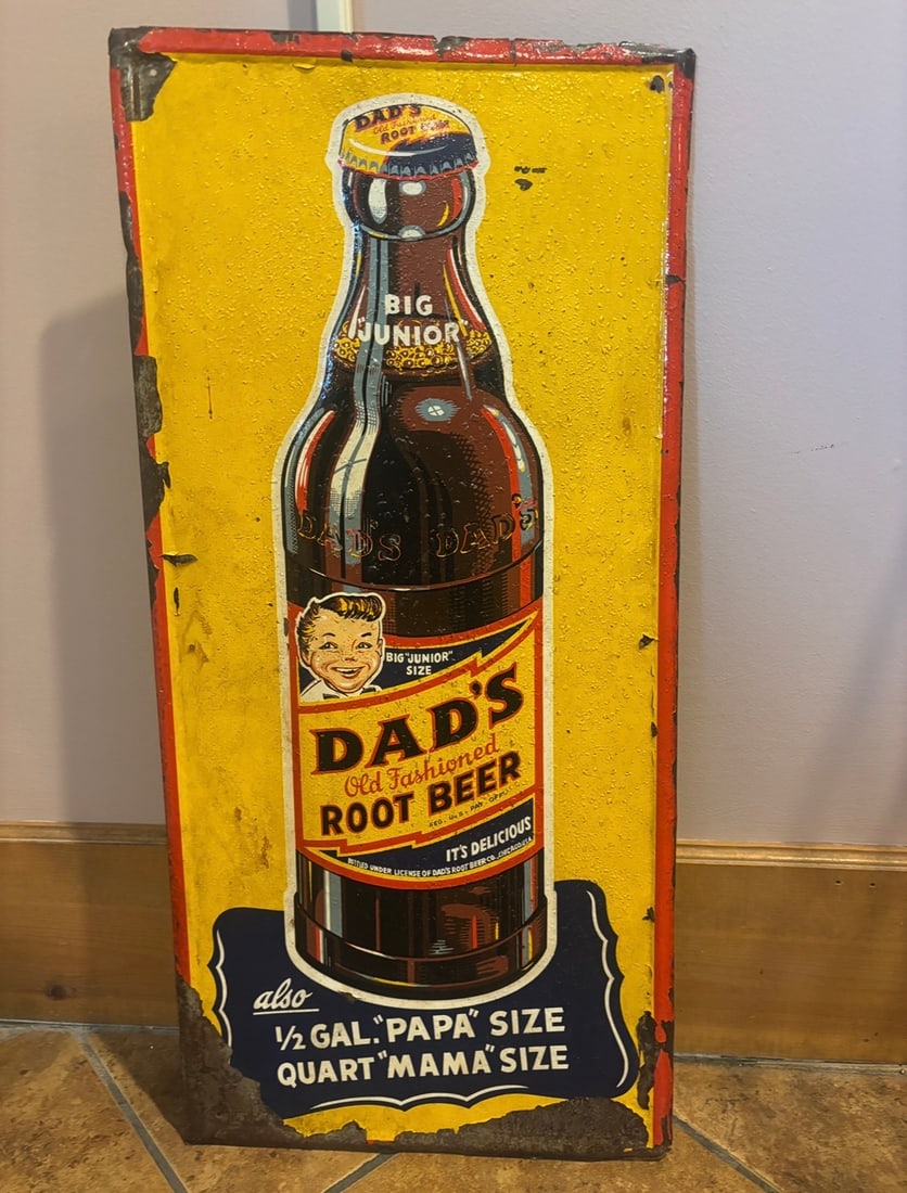 Original early 1950s Dad's Old Fashioned Root Beer metal Sign Soda Pop (1 of 5)