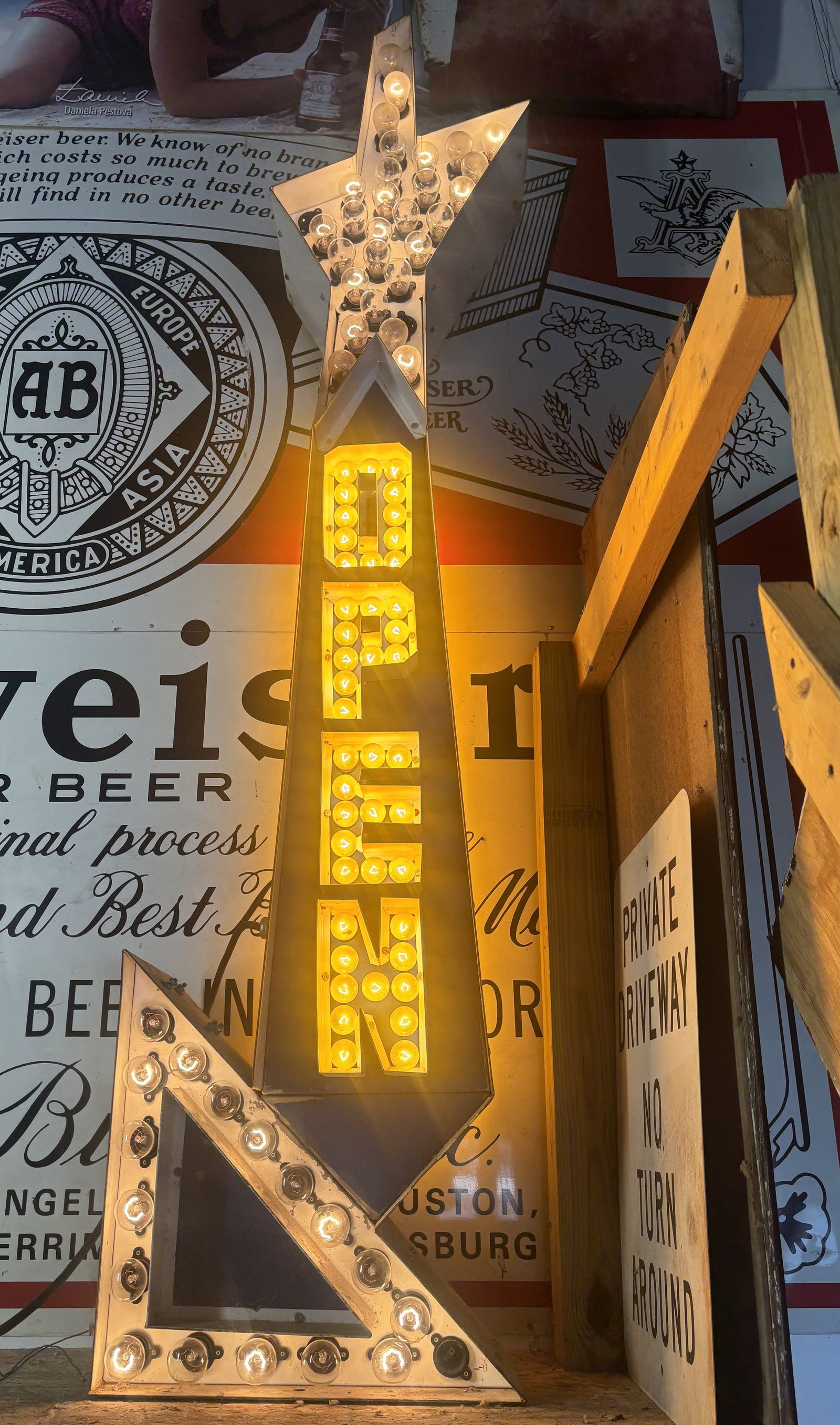 1950s 60s Roadside Lighted flashing bulbs Arrow Open Sign 2-sided 80"tall (1 of 3)