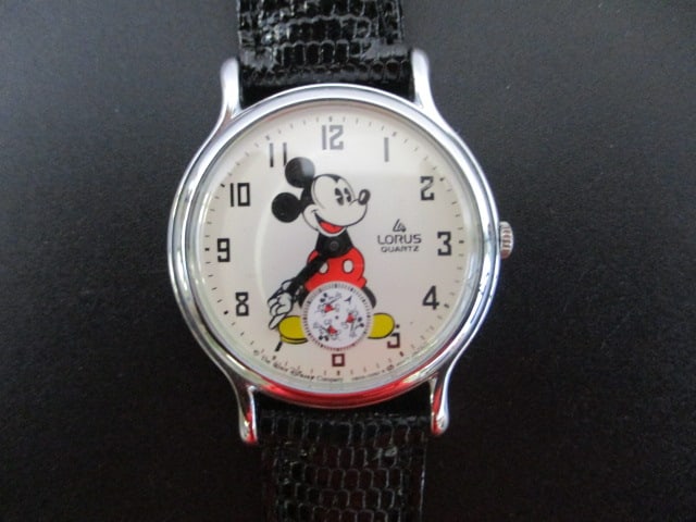 Vintage Lorus Mickey Mouse Wristwatch – Classic Disney Character Timepiece (1 of 3)