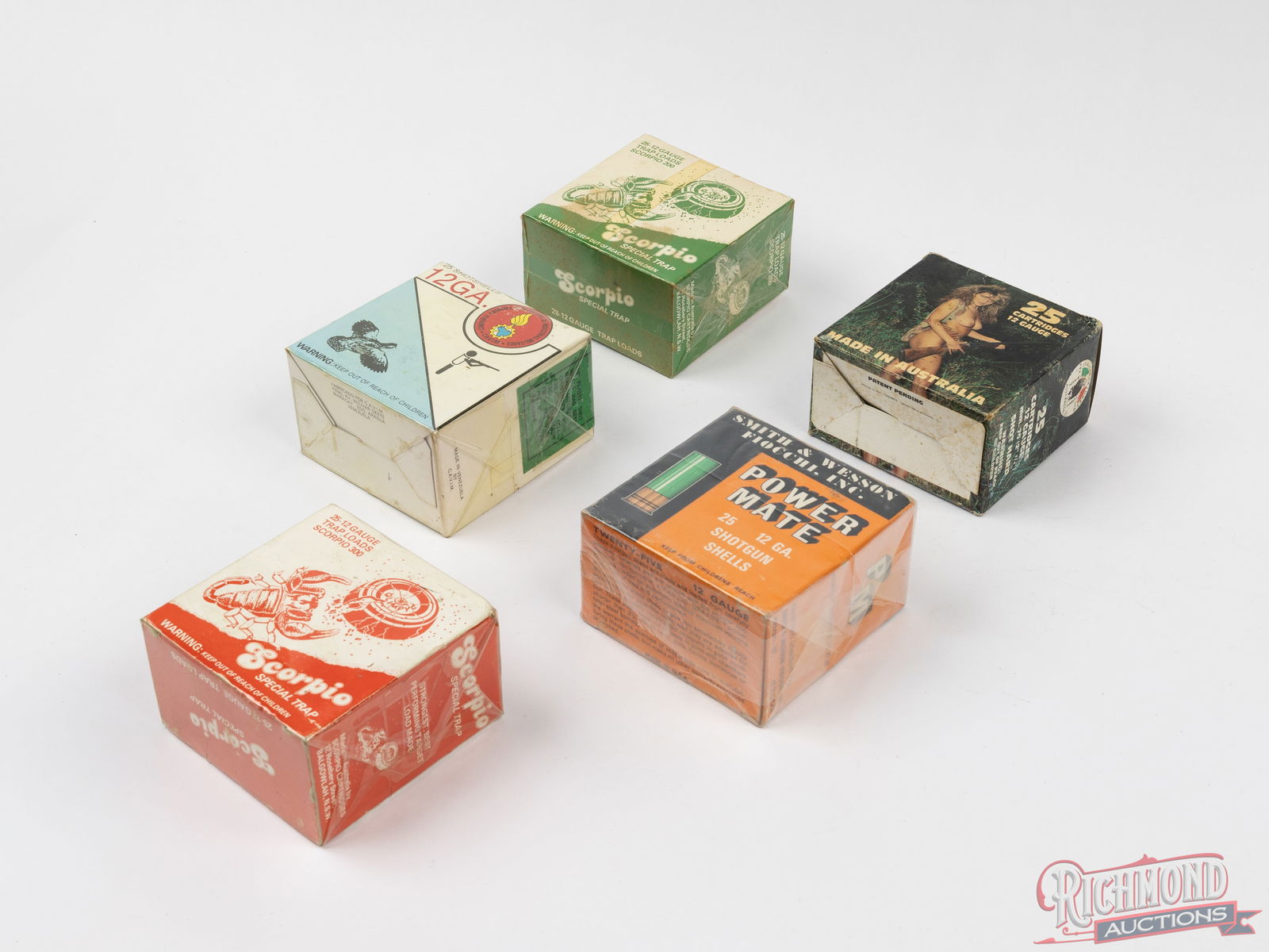 Five Vintage Fiocchi, Australia & Venezuela Made 12 GA Shotshell Boxes - 2