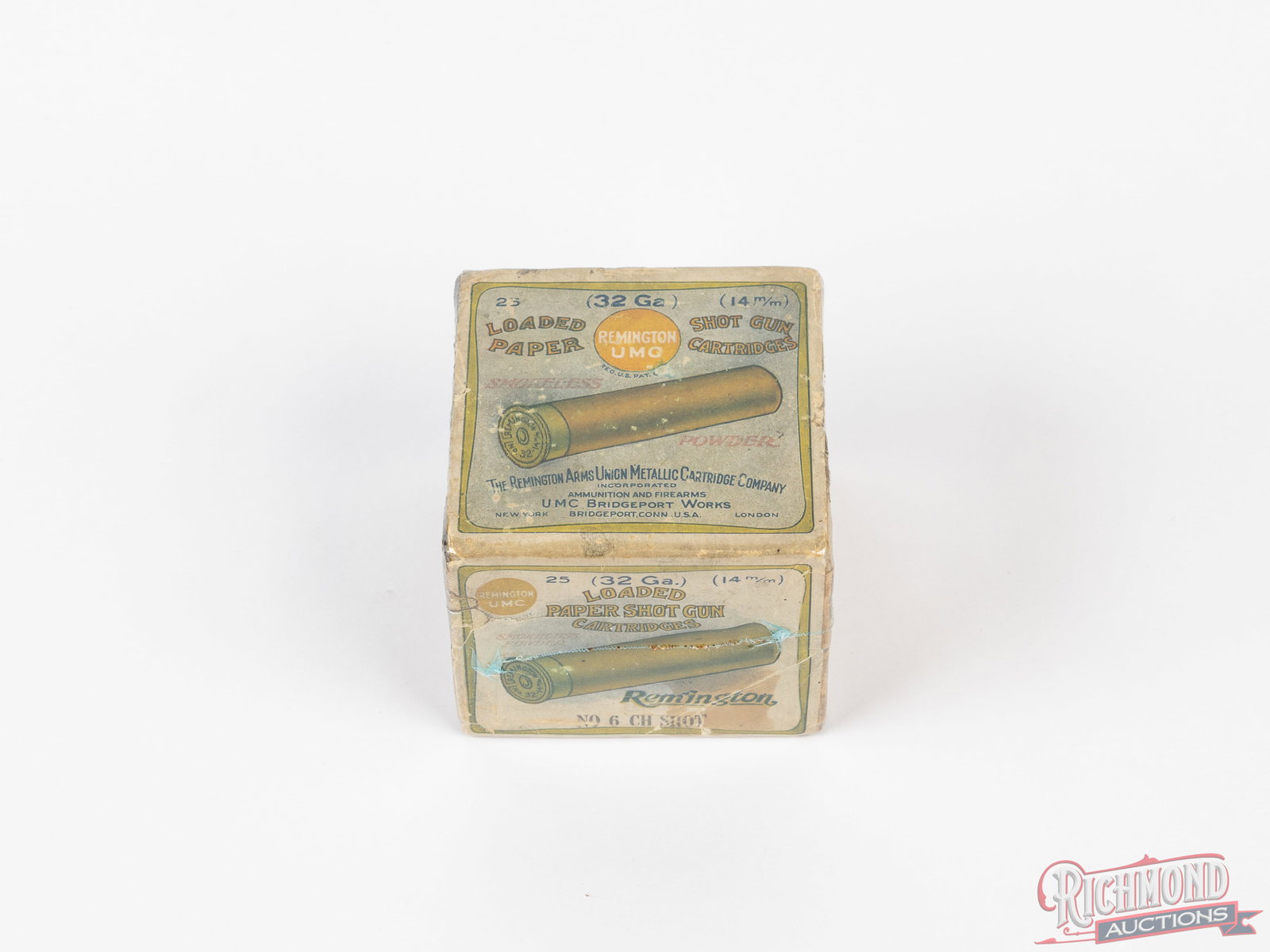 Full Partially Sealed Remington UMC 32 Gauge Two-Piece Paper Shot Shell Box (1 of 2)