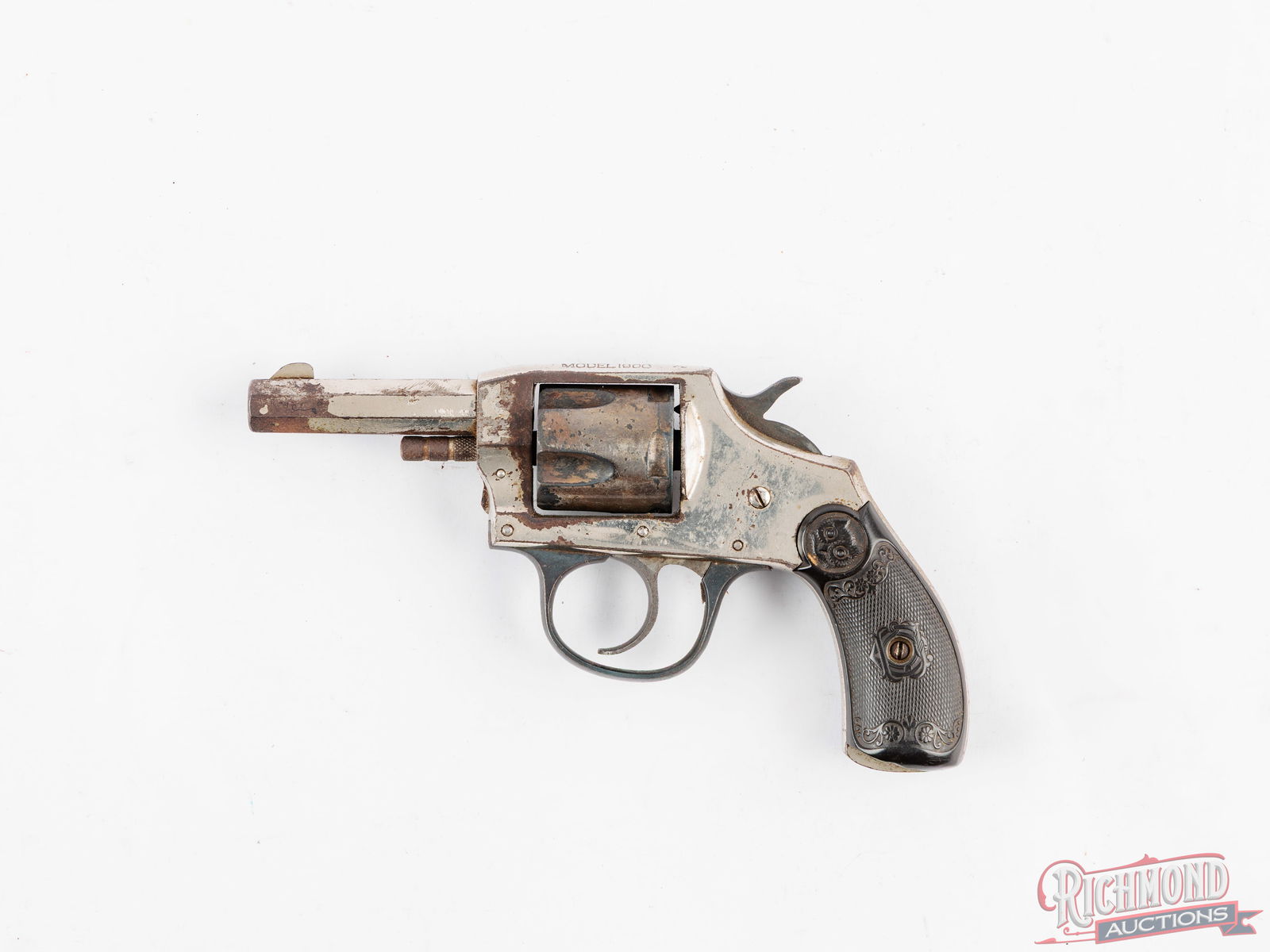 Iver Johnson Double Action Model 1900 .32 S&W Revolver (1 of 2)