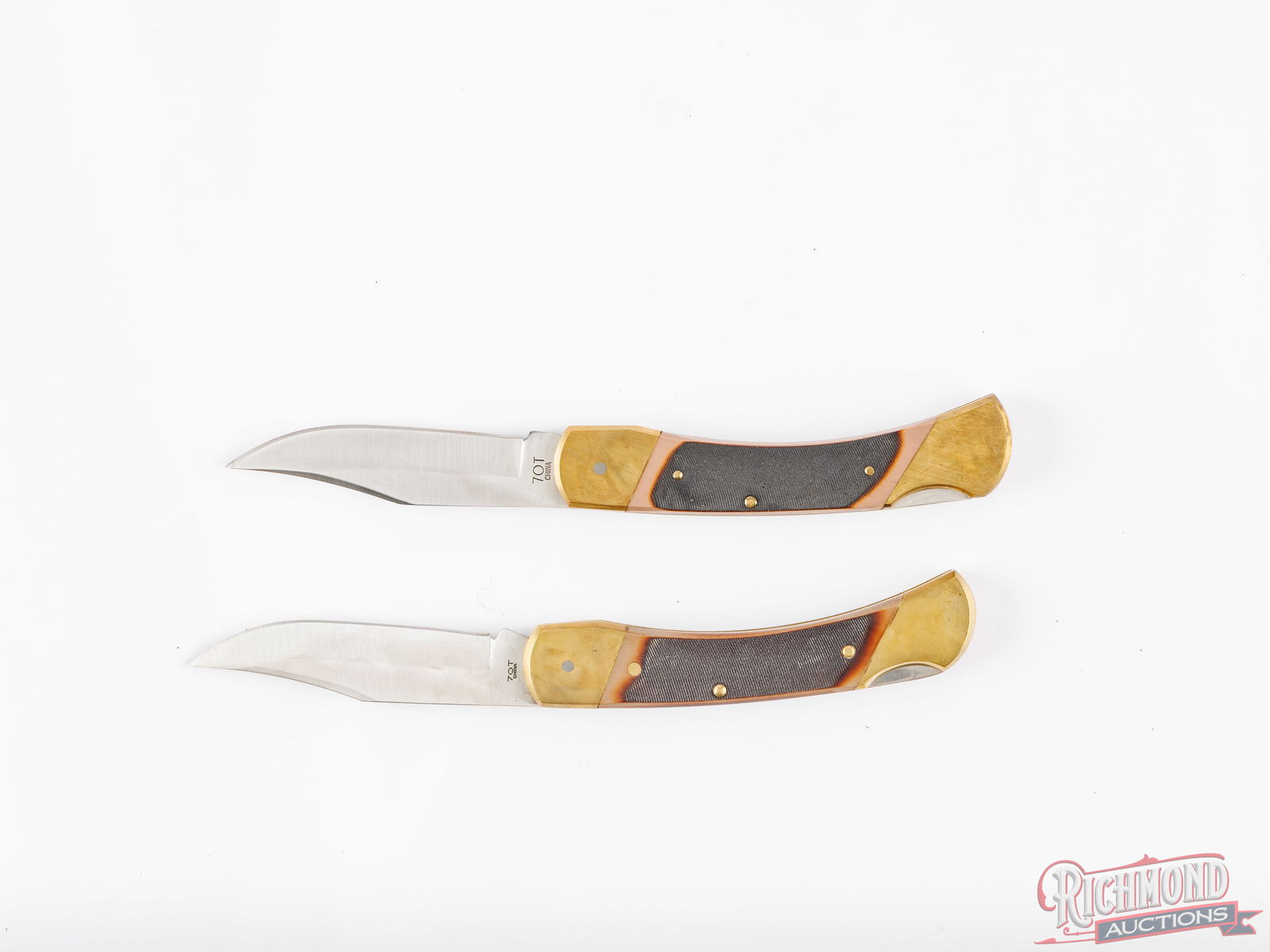 Two Schrade Old Timer 70T Lockback Folder Knives & Uncle Henry Limited Edition Set - 4