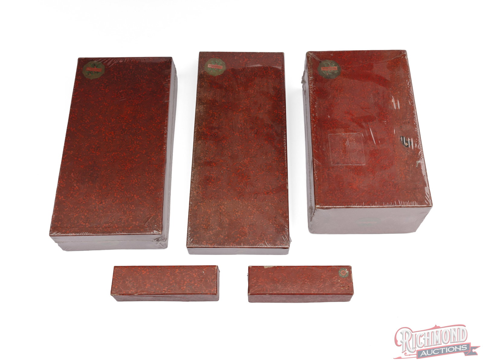 Five Winchester Christmas Gift Boxes (1 of 2)