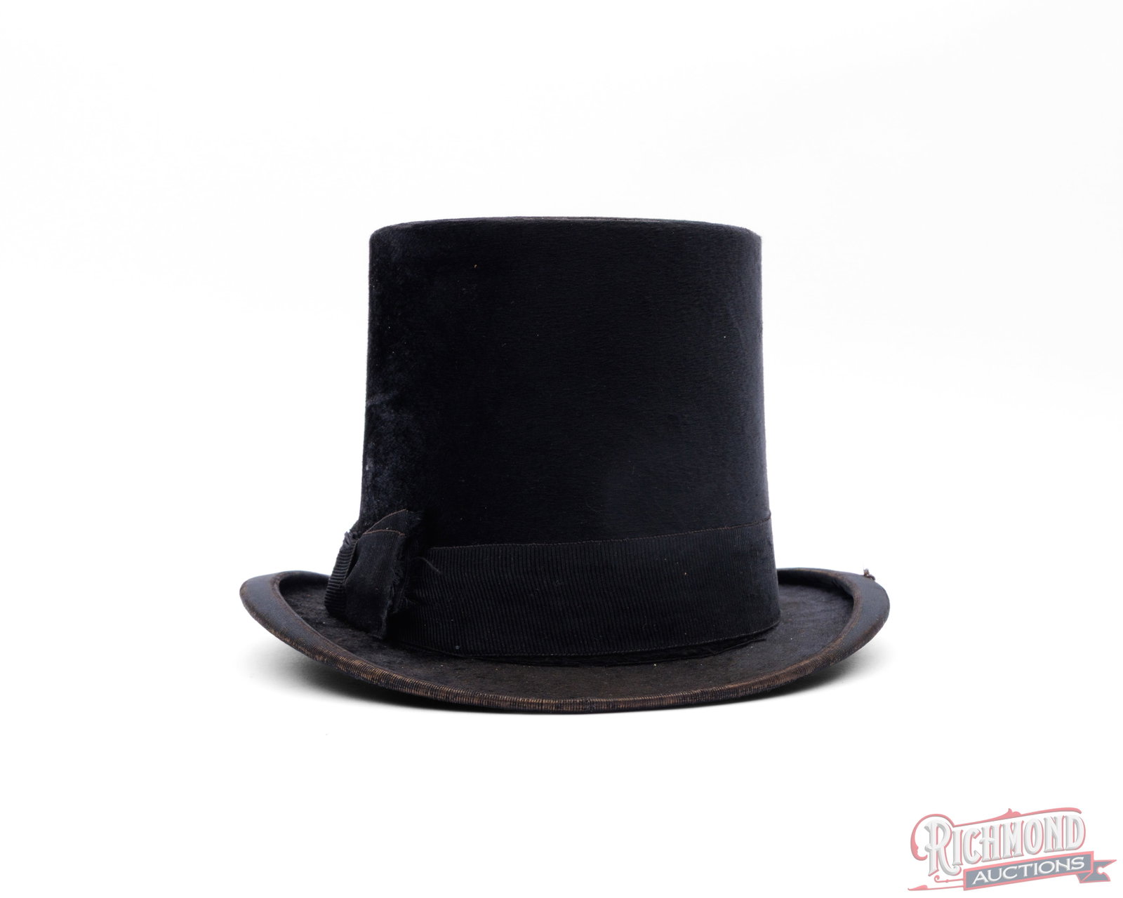 Antique Young Bros NY Beaver Silk Top Hat With Fitted Leather Case - 4