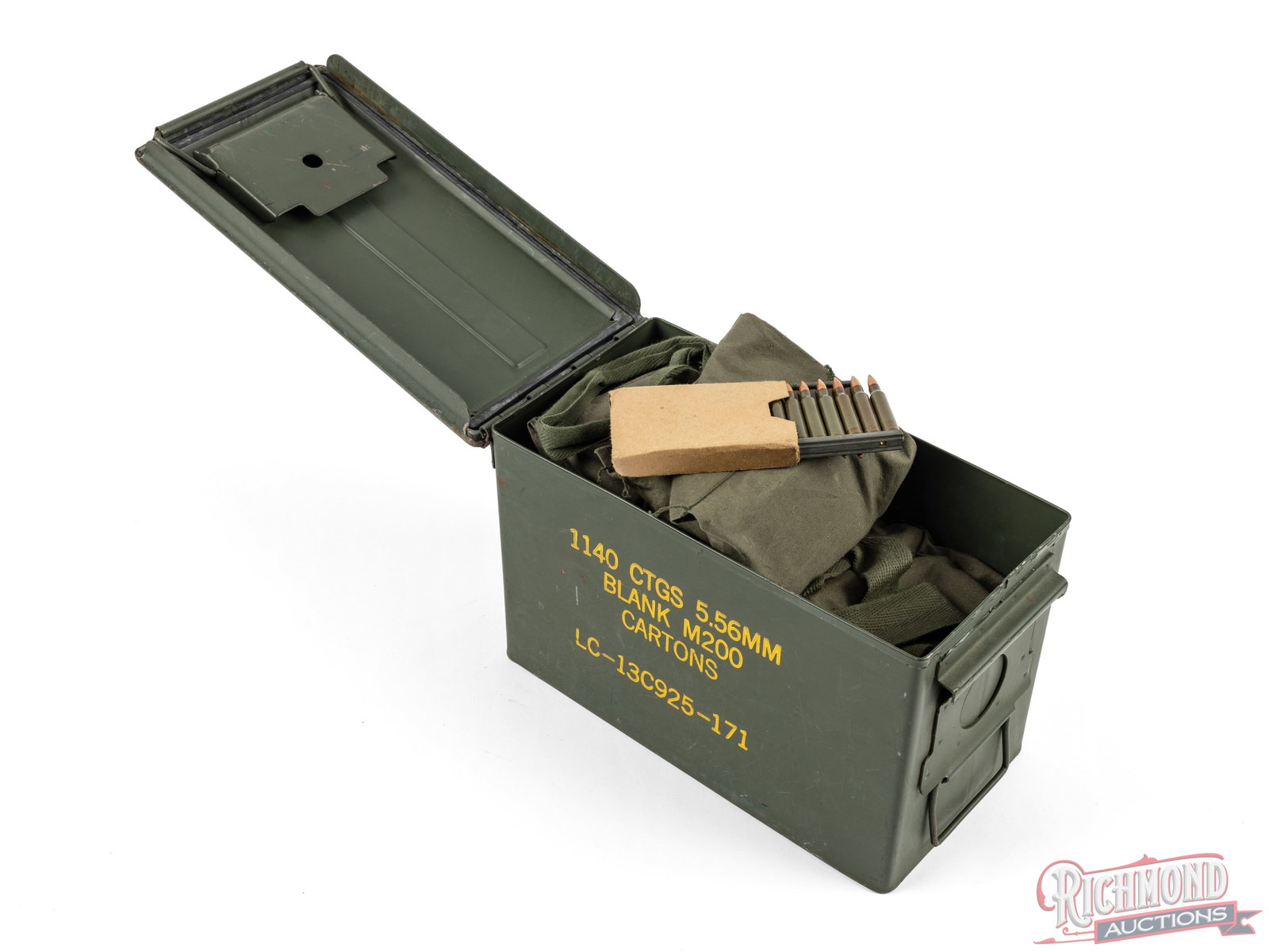 640 Rounds of 5.56mm Ball Ammo Cartridges In Boxes & Bandoliers (1 of 2)