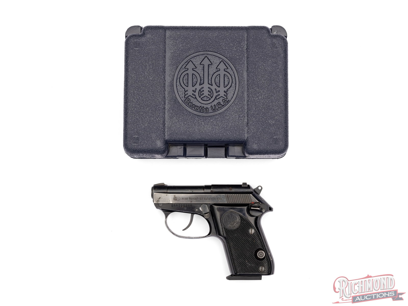 Beretta Model 3032 Tomcat .32 ACP Tip-Up Semi-Automatic Pistol in Factory Box: Manufactured by Beretta USA. Features a 2.4" tip up barrel with dovetailed rear notch and low profile front blade with white markings. Double/single action with frame mounted thumb slide safety,