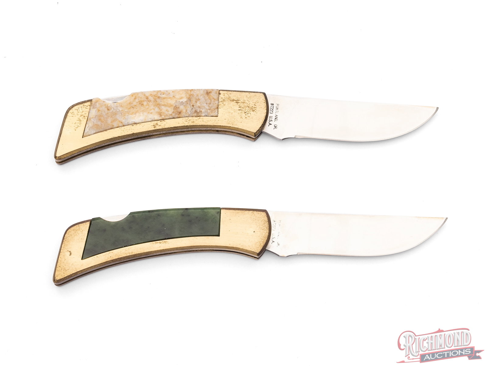 Two Gerber Legendary 97223 Lockback Folder Knives in Original Wood Cases - 3