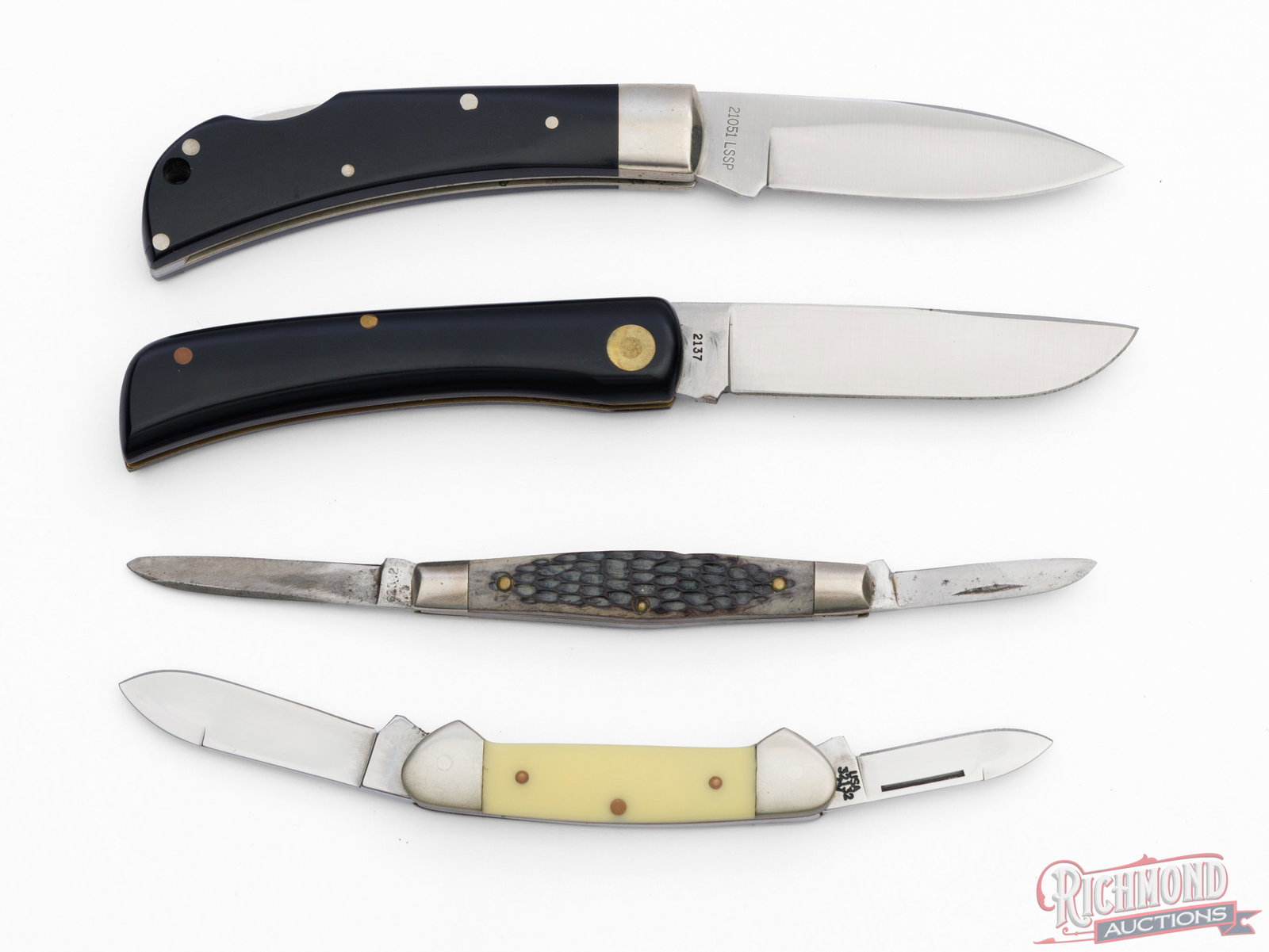 Lot of Four Case Folder Knives Sod Buster Jr, Canoe, Pen, & Lock-Back - 2