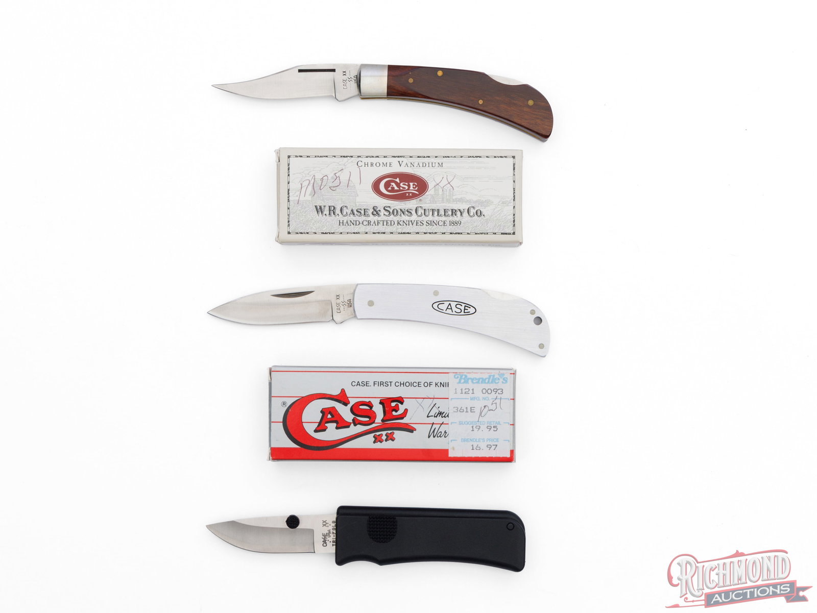 Lot of Case XX Lock-Back Folder Knives and Tri-Fold Knife In Factory Box: Three Case XX knives in this lot. One model 00361 Tri-Fold features a 2" blade with black synthetic handle/sheath. Measures 3-1/2" closed length and comes in the original factory box. One model M1051