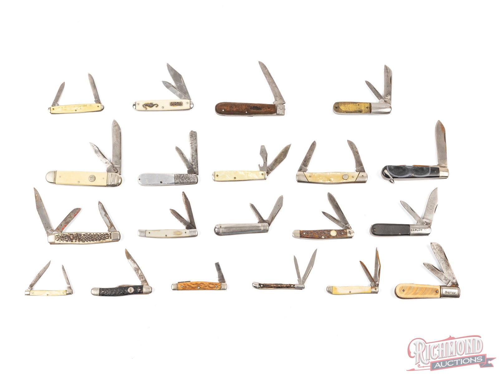 Lot of 20 Vintage Folder Pocket Knives: This vintage lot includes 20 assorted pocket folders. Each in need of some light cleaning to various repairs. Brands includes Boker, Imperial, Camco, Barlow, Western, Colonial, Kutmaster and more.