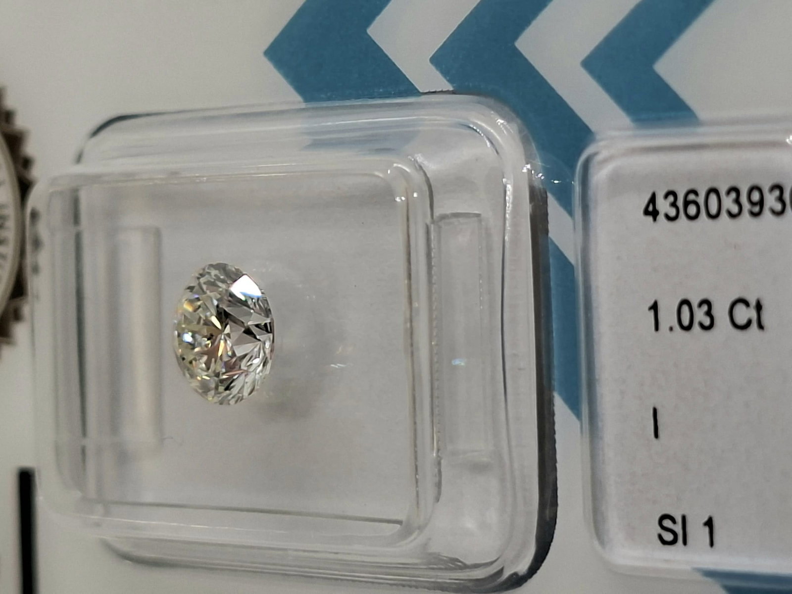 1.03 Carat Round Brilliant Natural Diamond - IGI Certified - I Color / SI1 - Sealed - 3