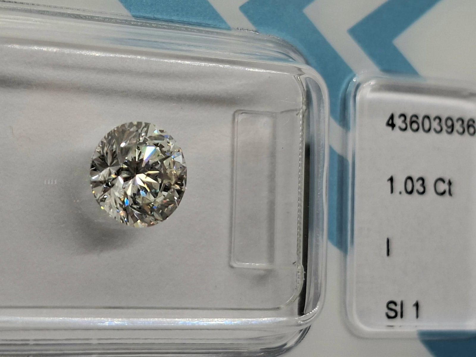 1.03 Carat Round Brilliant Natural Diamond - IGI Certified - I Color / SI1 - Sealed - 5