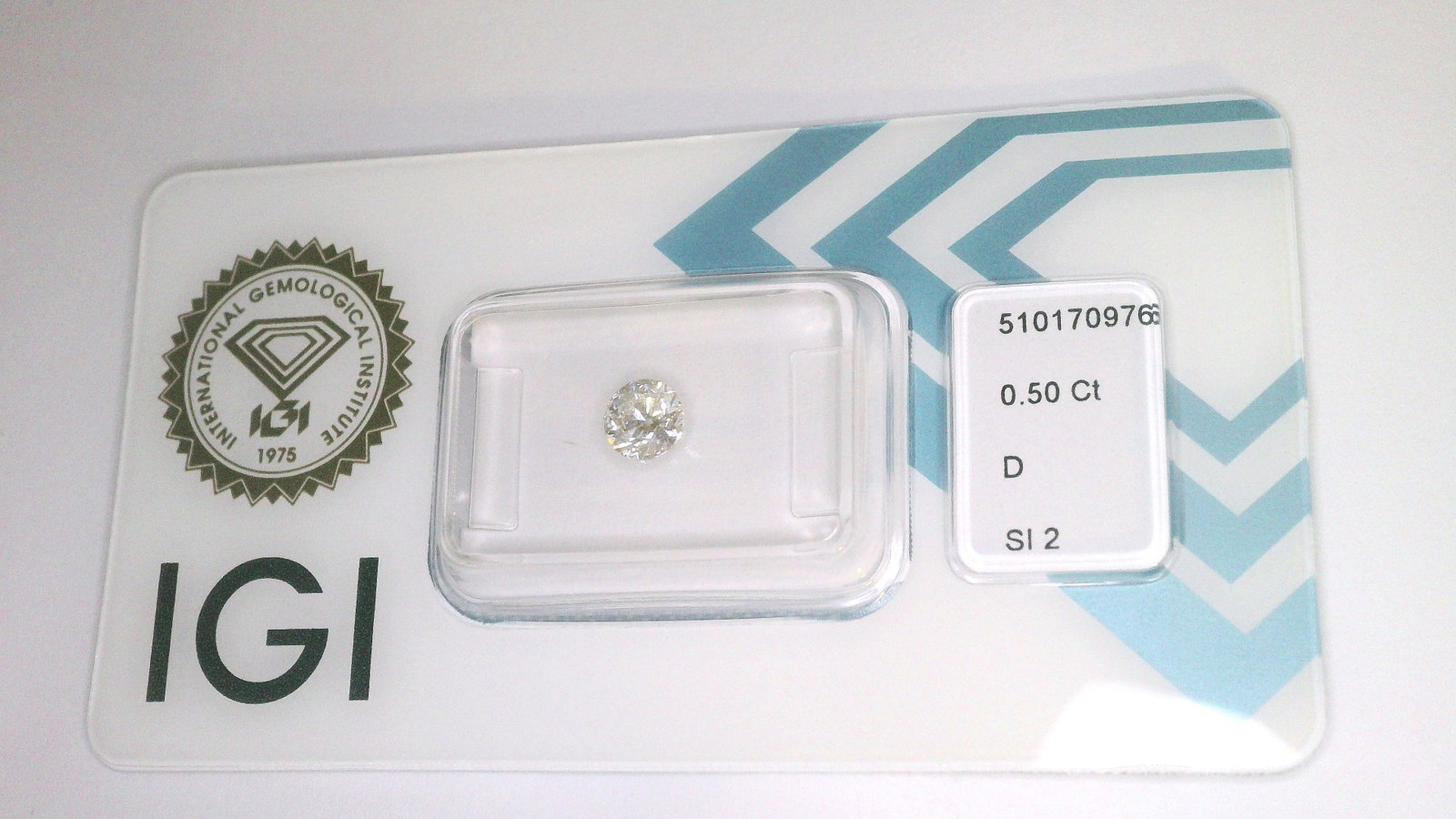 0.50 Carat Round Brilliant Natural Diamond - IGI Certified - D Color / SI2 - Sealed - 4