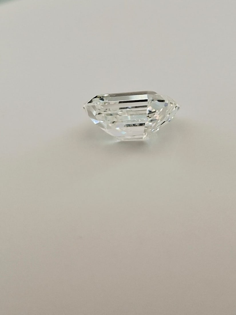 1.53 Carat Emerald Cut Natural Diamond - GIA Certified - E Color / VS1 - Loose - 4
