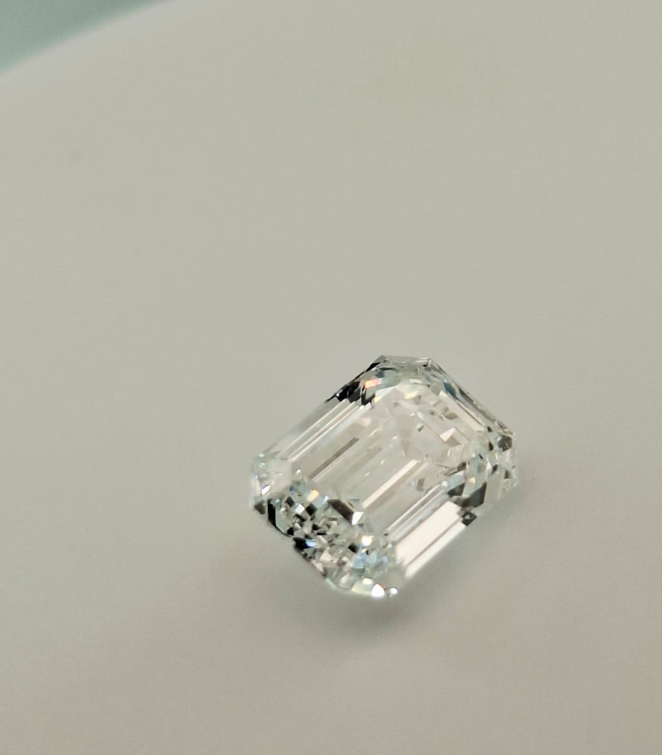 1.53 Carat Emerald Cut Natural Diamond - GIA Certified - E Color / VS1 - Loose - 5