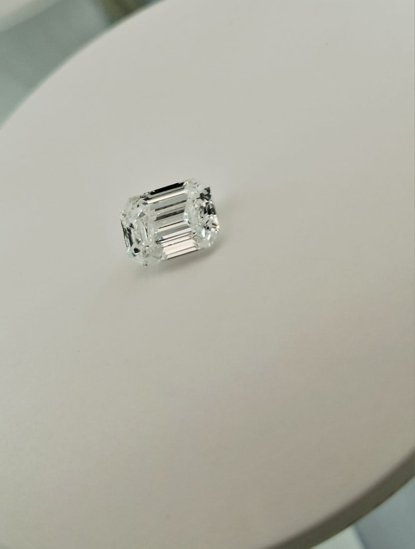 1.53 Carat Emerald Cut Natural Diamond - GIA Certified - E Color / VS1 - Loose - 6