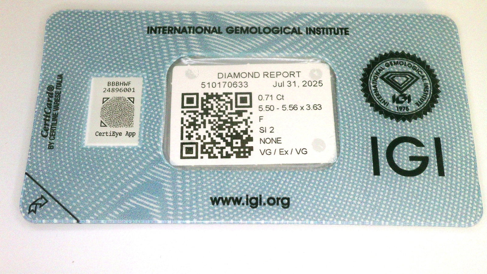 0.71 Carat F / SI2 Round Brilliant Diamond - IGI Certified - Sealed - 2