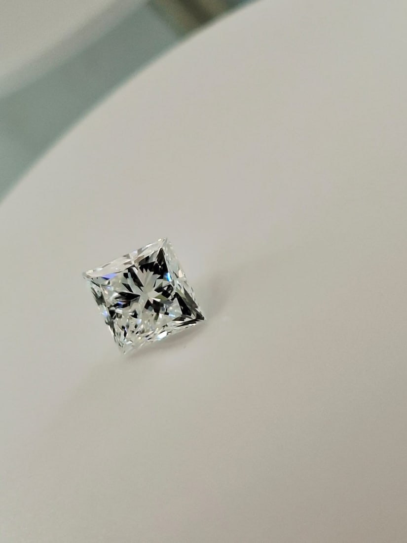 1.01 Carat E / VVS2 Princess Cut Diamond - GIA Certified: 1.01 Carat E / VVS2 Princess Cut Diamond Official GIA Certified • Natural Earth-Mined • Exceptional E Color • Premium VVS2 Clarity Official Certificate Details GIA Report Number