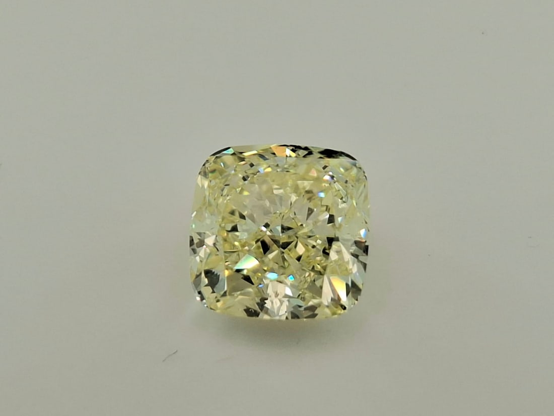 2.04 Carat Cushion Modified Brilliant Diamond - Natural Fancy Light Yellow - VS2 Clarity - GIA Certi - 8