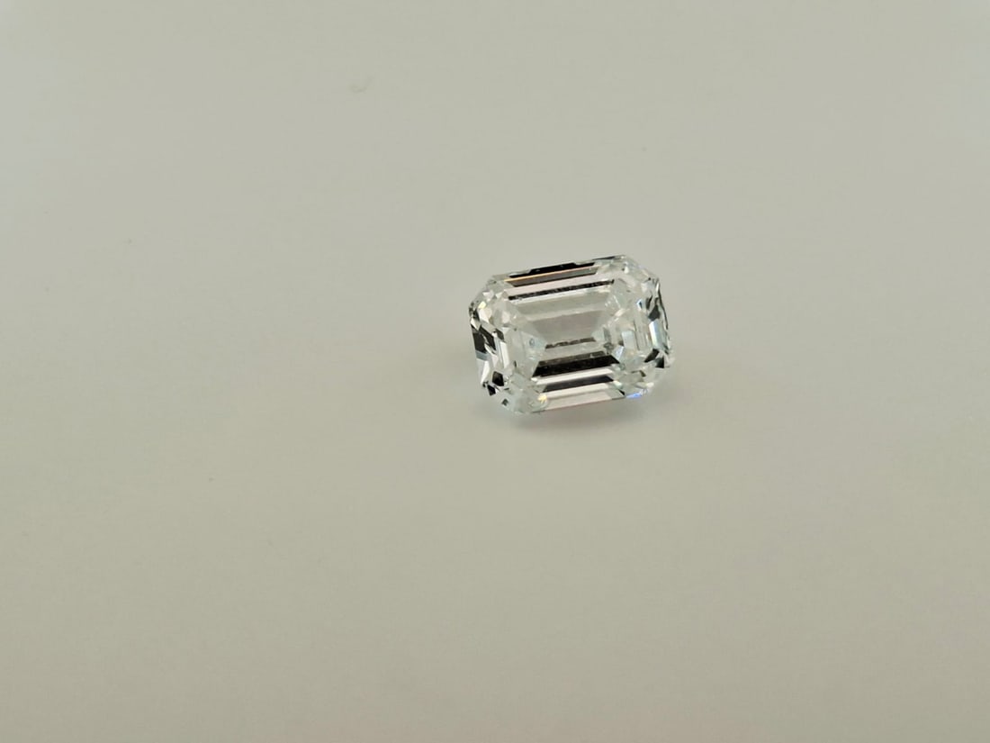 1.03 Carat Emerald Cut Diamond - E Color - VVS1 Clarity - GIA Certified - 4