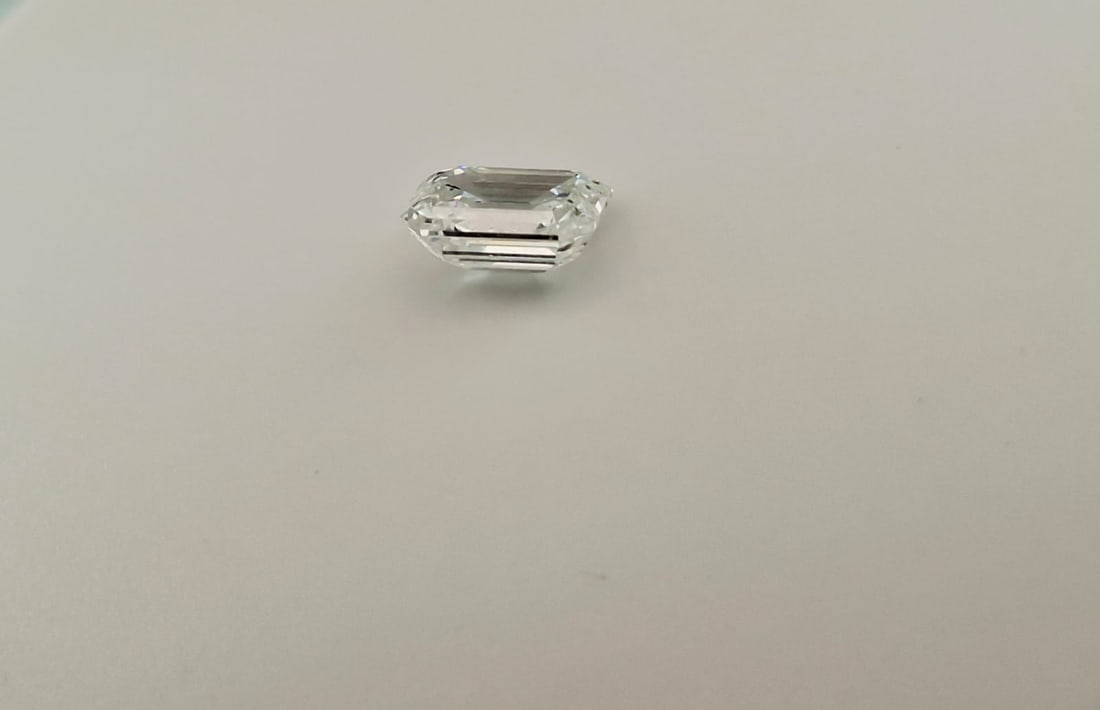 1.03 Carat Emerald Cut Diamond - E Color - VVS1 Clarity - GIA Certified - 6