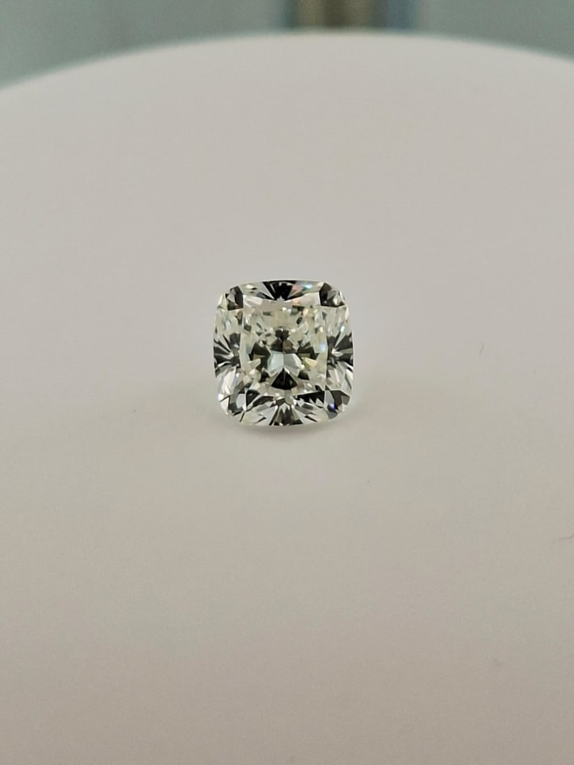 1.10 Carat Cushion Cut Diamond - I Color - VVS1 Clarity - GIA Certified - 4