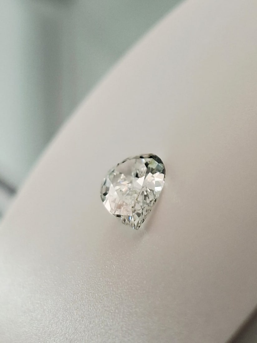 1.01 Carat Pear Cut Diamond - F Color - Internally Flawless (IF) - GIA Certified - 4