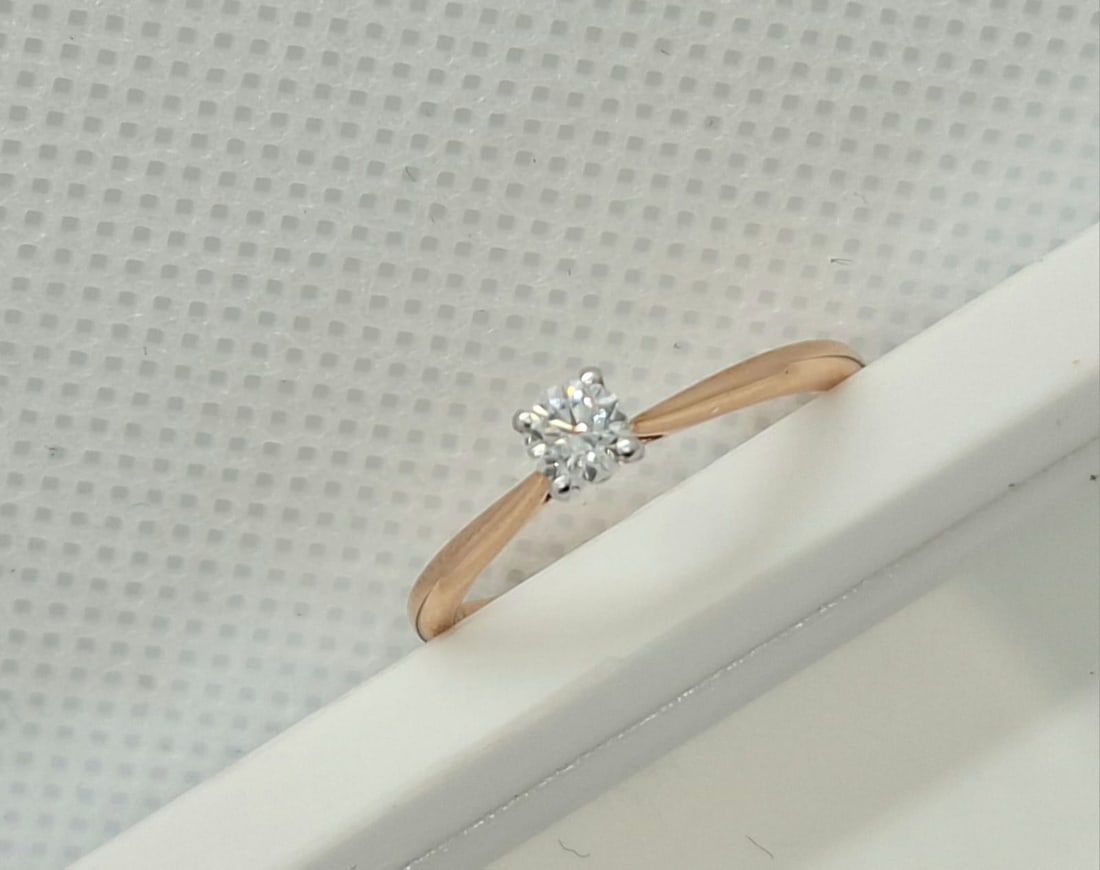 0.20 CT Round Brilliant Natural Diamond Solitaire Ring - E-F / SI1 - Platinum & 18K Pink Gold - IGI - 3