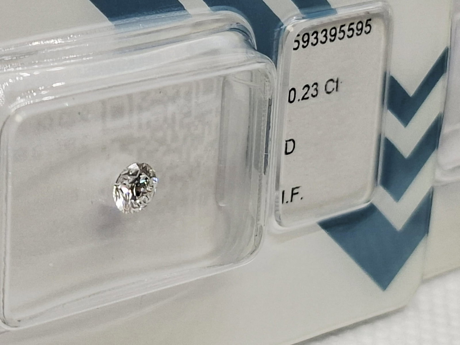 0.46 CTW Pair Round Brilliant Diamonds (0.23 CT Each) -D Color-Internally Flawless (IF)- IGI Cer. - 6