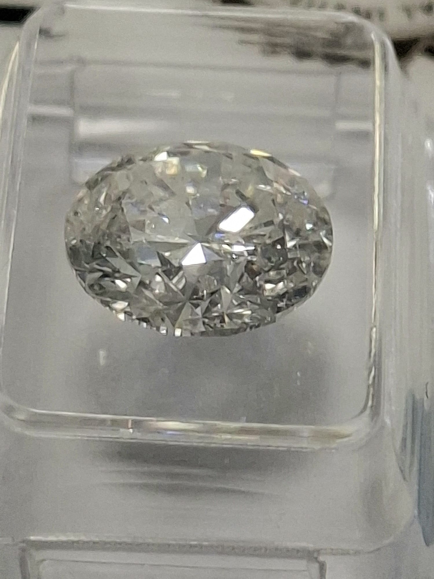 3.34 CT Round Brilliant Natural Diamond - G Color - SI2 Clarity - Triple Excellent - IGI Certified ( - 3