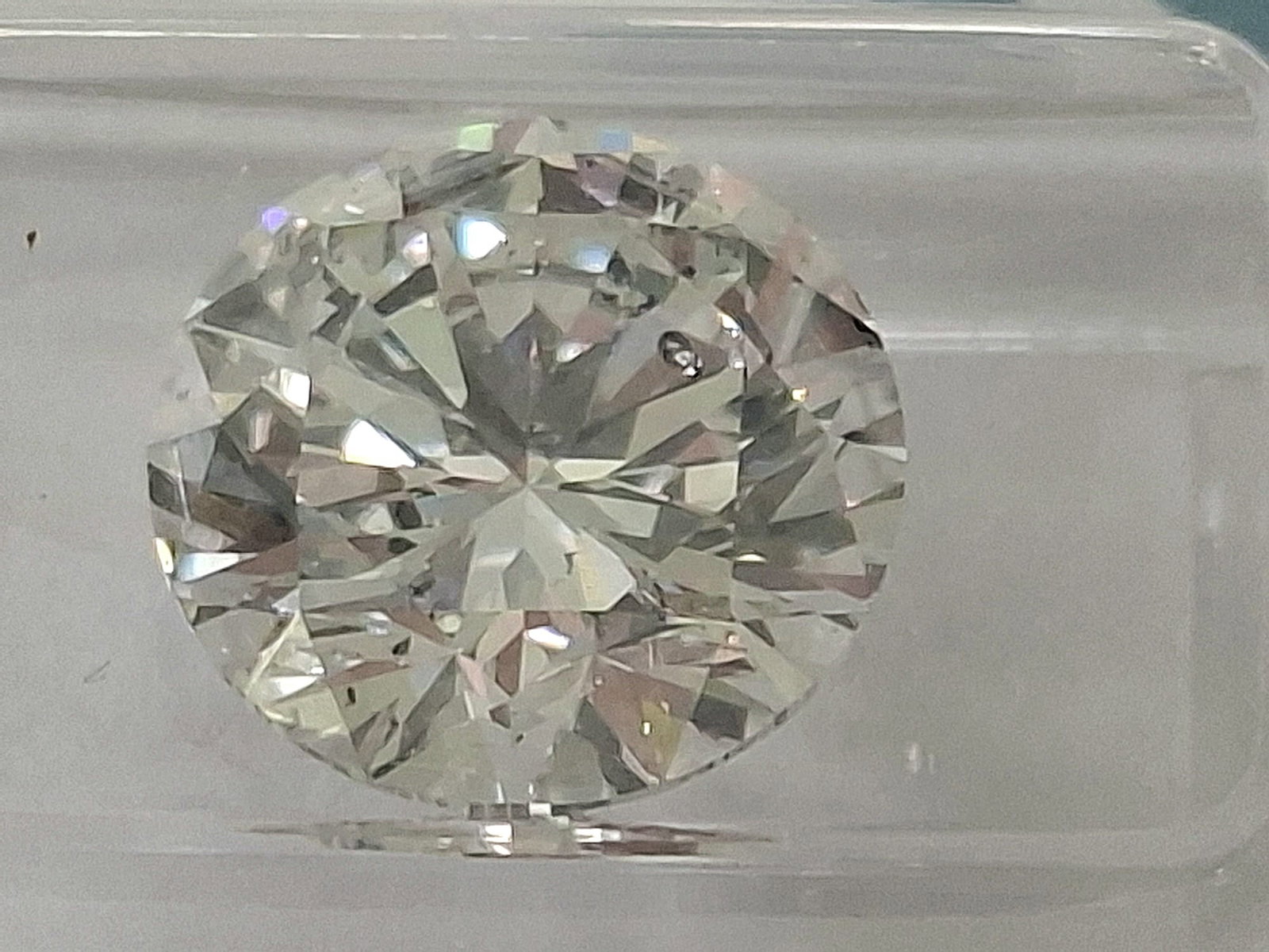 5.01 CT Natural Round Brilliant Diamond E SI2 Triple Excellent IGI Certified Sealed - 4