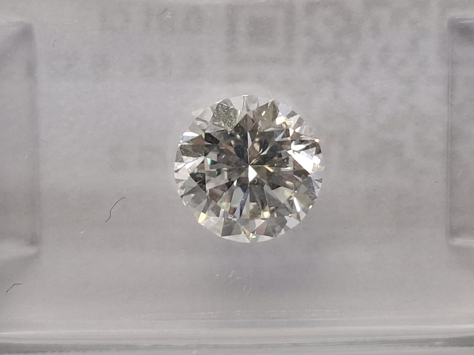 0.91 CT Natural Round Brilliant Diamond G VVS2 IGI Certified Sealed CertiCard - 9