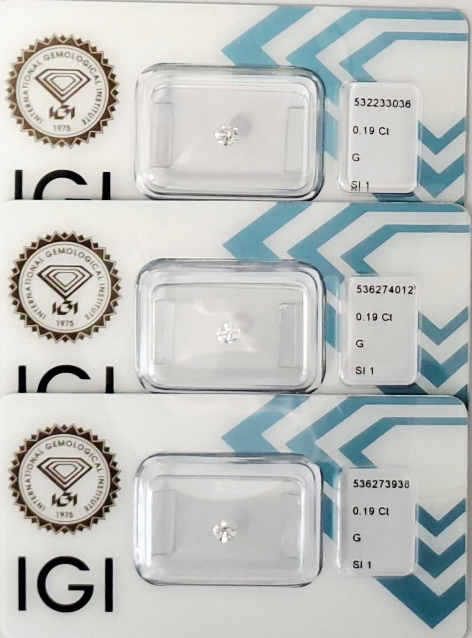0.57 TCW Parcel of 3 Natural Round Brilliant Diamonds G SI1 IGI Certified Sealed (1 of 14)