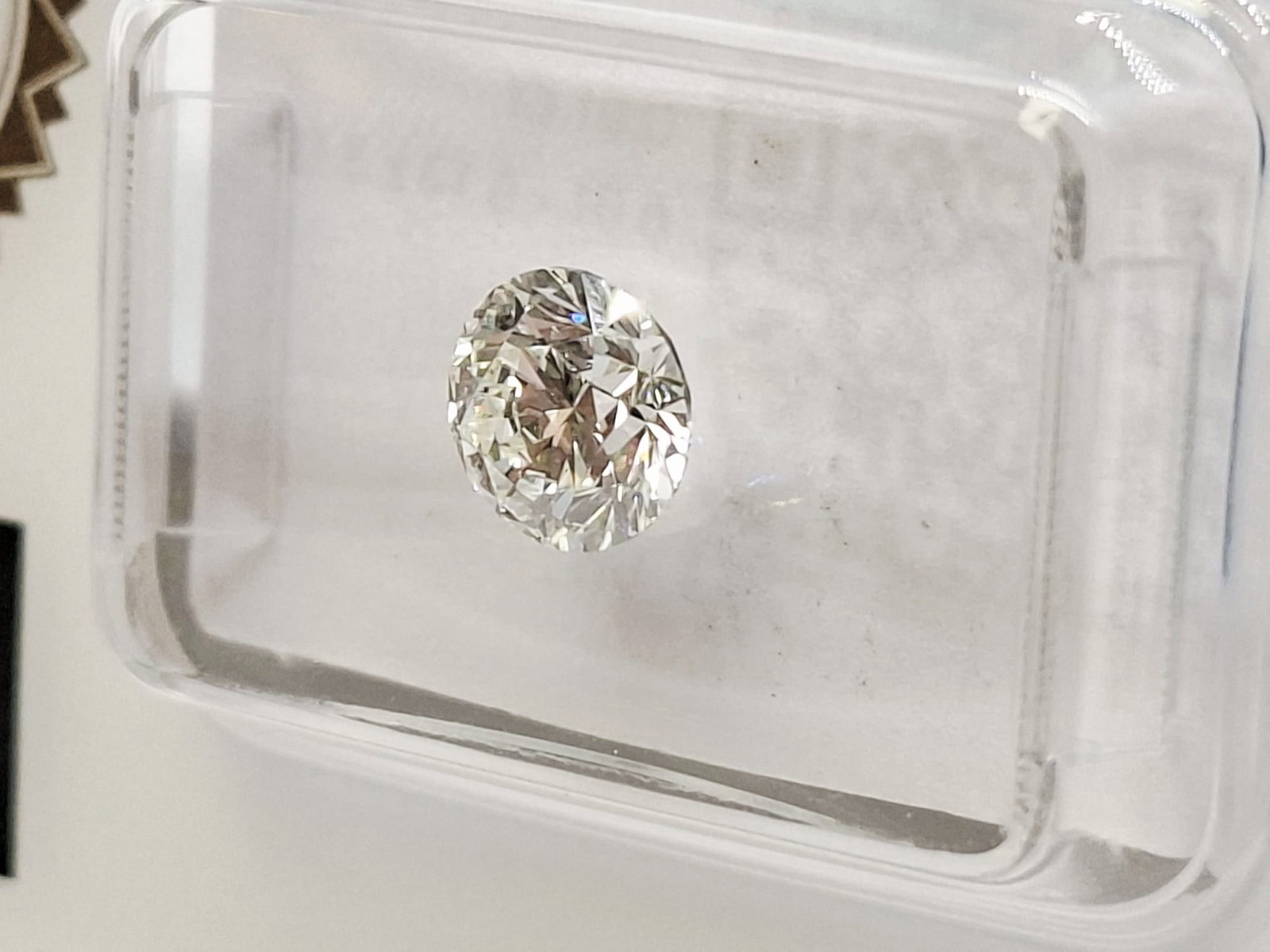 0.91 CT Round Diamond H VVS2 Very Good Cut IGI Certified Sealed - 6