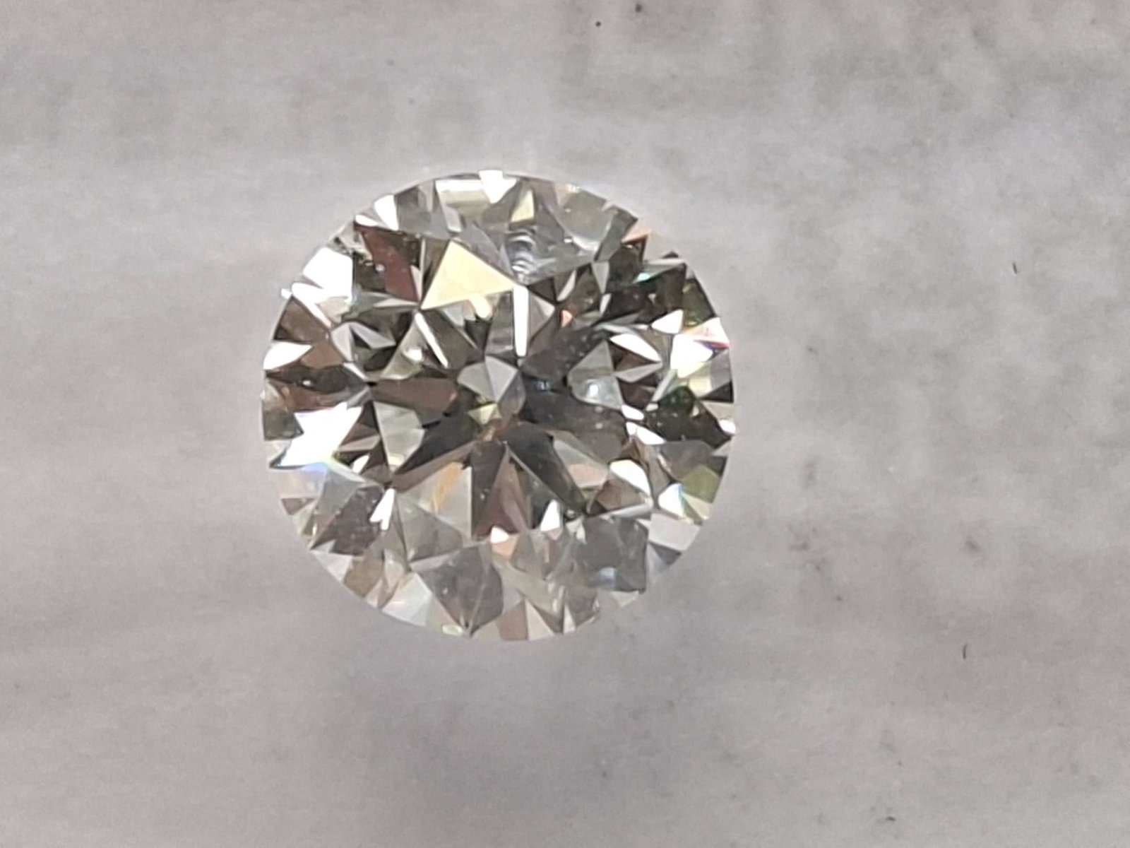 0.91 CT Round Diamond H VVS2 Very Good Cut IGI Certified Sealed - 7