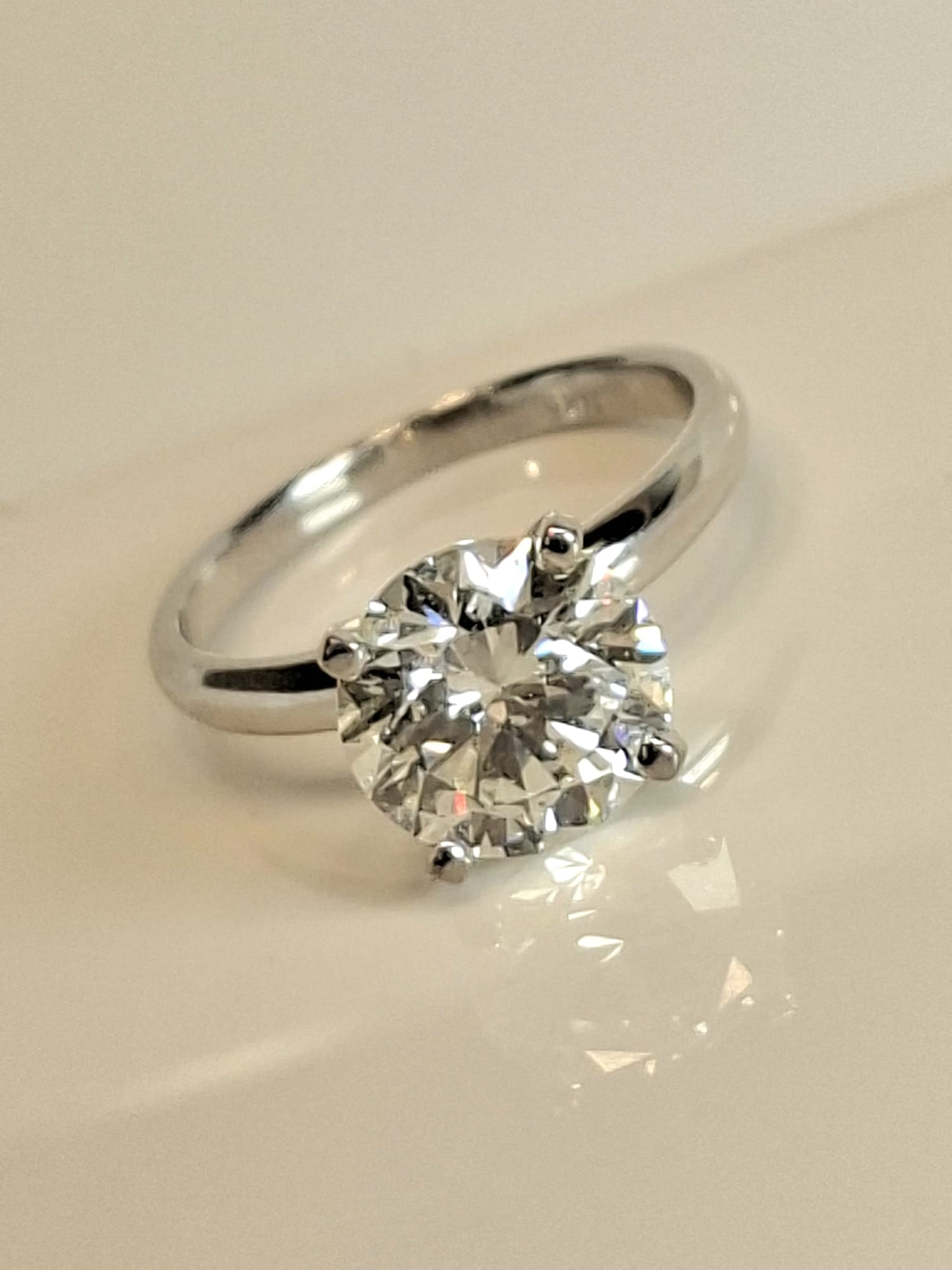 3.05 CT Round Brilliant Natural Diamond Engagement Ring I SI2 Excellent Cut IGI Certified (1 of 4)