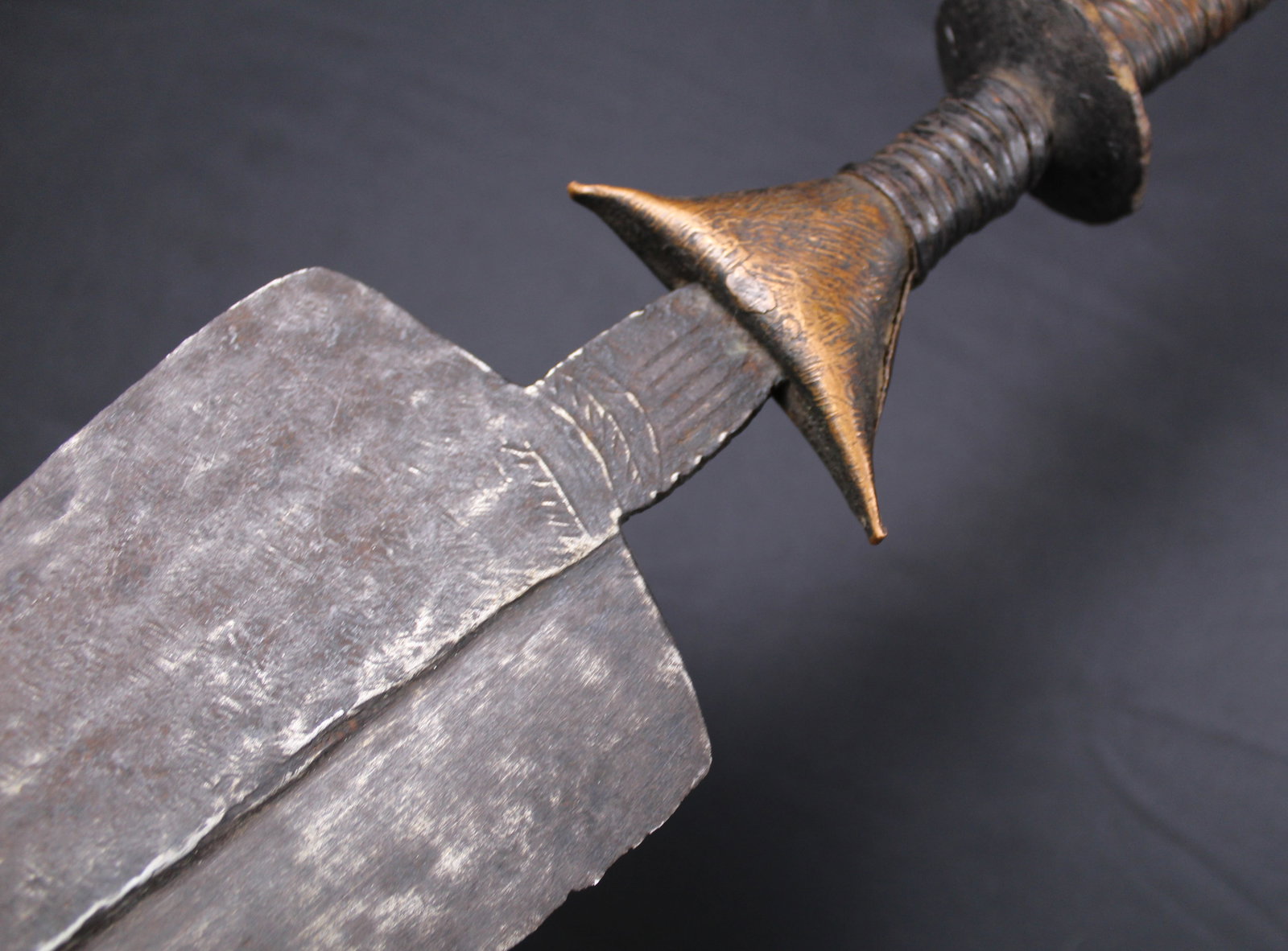 African Sword of the Mongo Saka Kutu Tribe (KFC) - 2