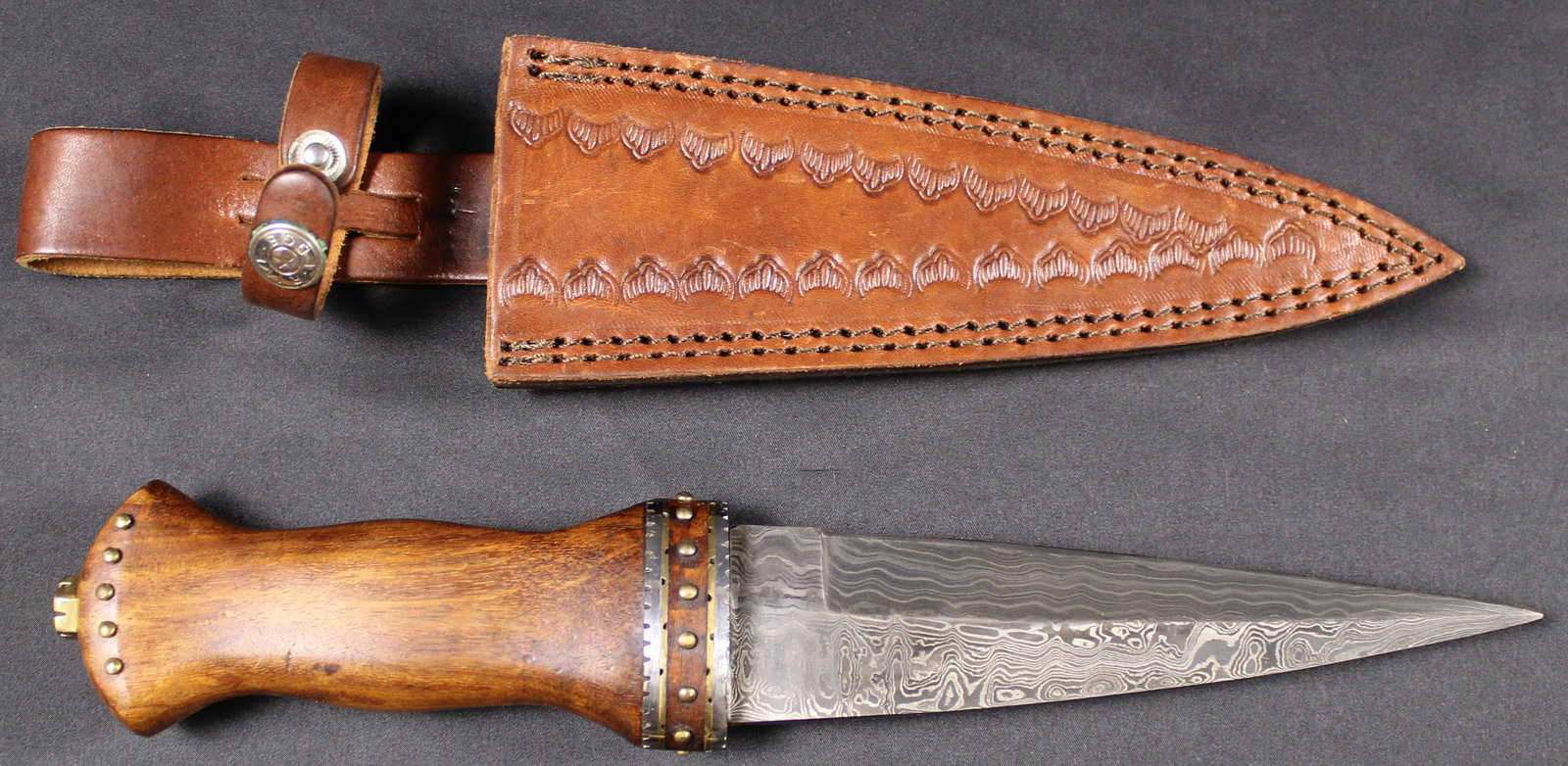 Damascus Blade Fighting Knife (FMI): Estimated shipping parcel size (LxWxH) 10 inches x 8 inches x 8 inches. Please note, shipping estimates are provided for LiveShipping calculations only and may vary based on weight and location. The