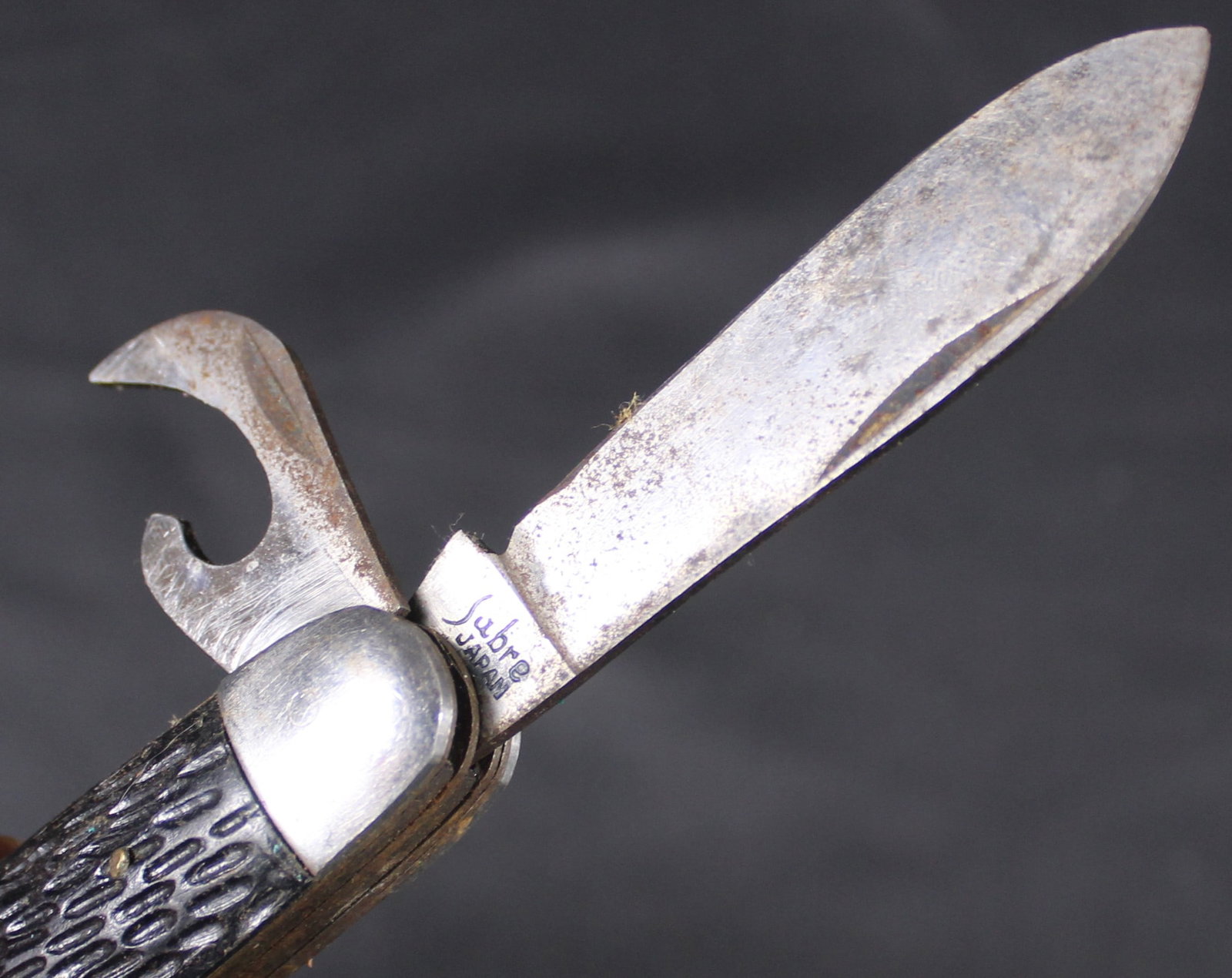 Group Lot of Three Japanese Pocket Knives: Edge Mark & Subre (JAA) - 6