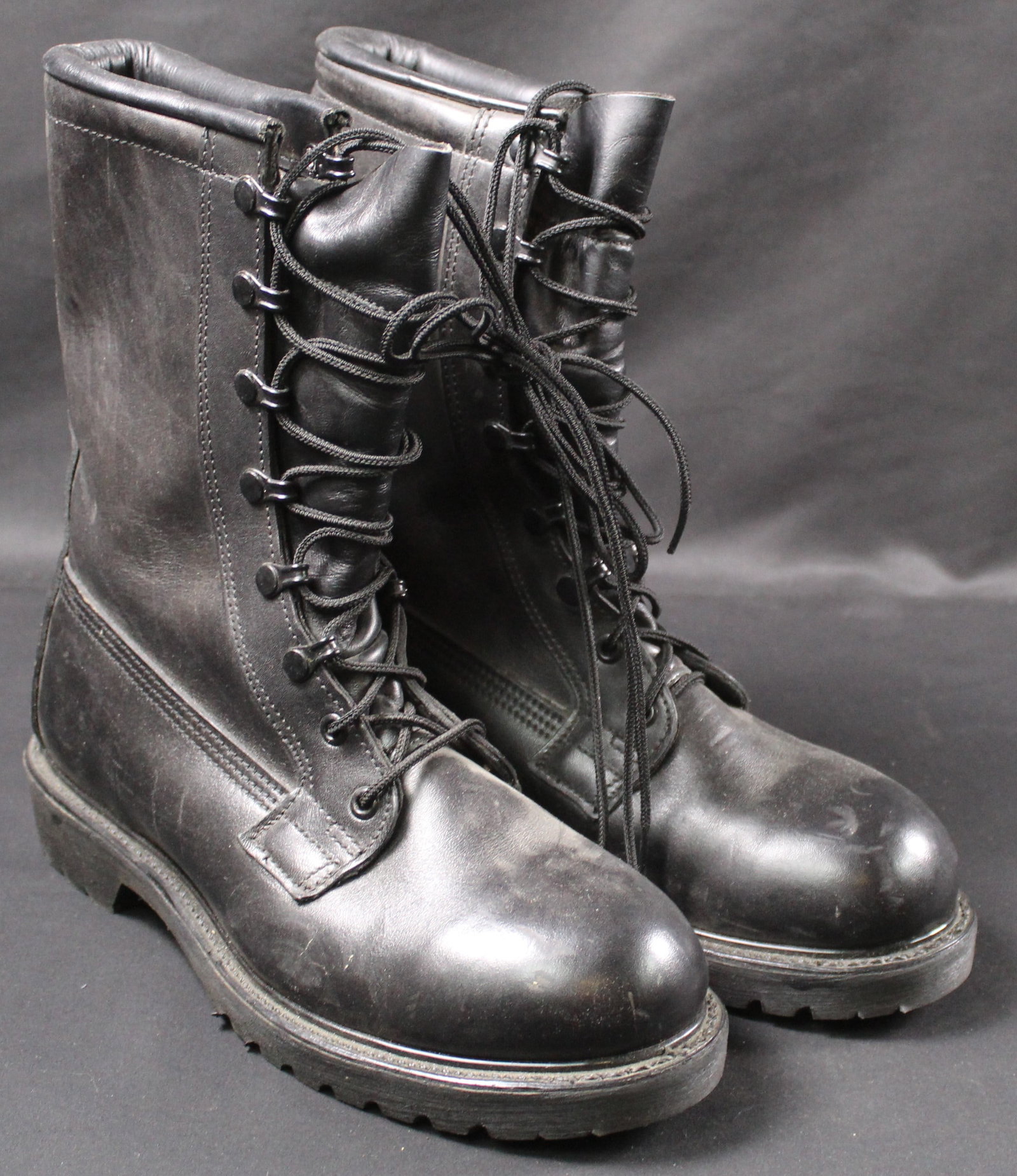 Size 8.5 Military Black Leather Boots (FMI) (1 of 5)