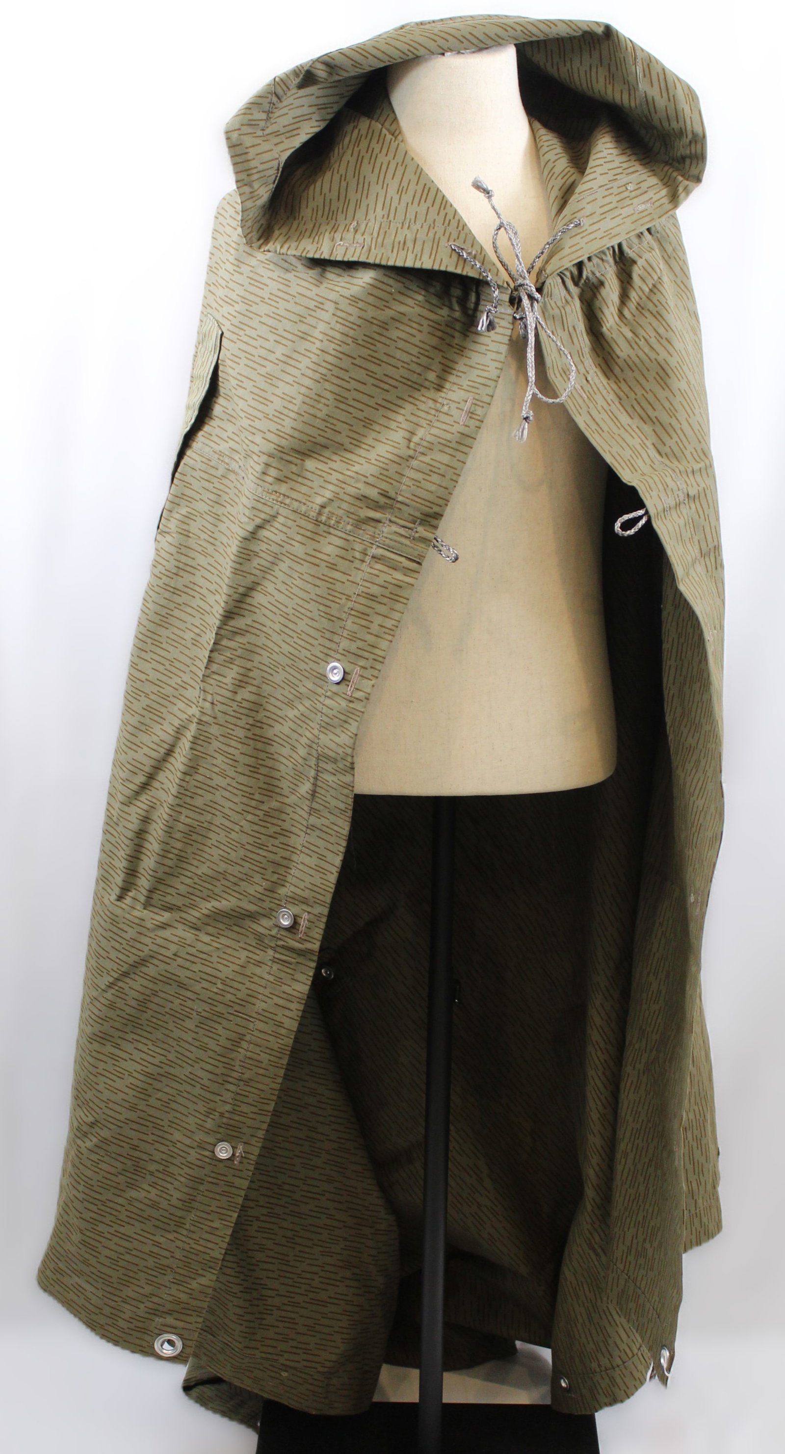 East German NVA Strichtarn Tarp Shelter Half Poncho (GCW) (1 of 4)