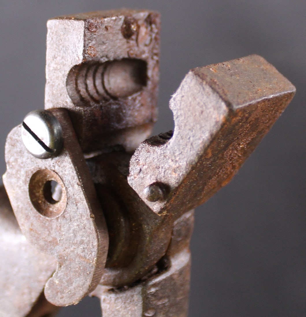 Antique Ideal Manufacturing Co. Die Cast Bullet Mould (FMI) - 5