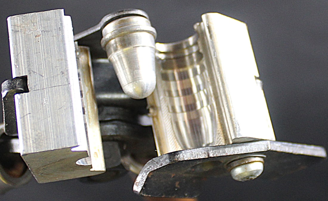 Die Cast Bullet Mould with Handles (FMI) - 4