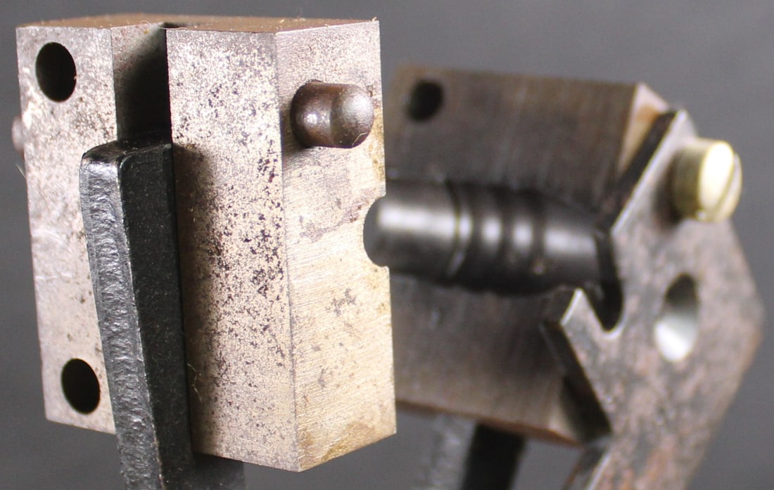 Die Cast Bullet Mould with Handles (FMI) - 4